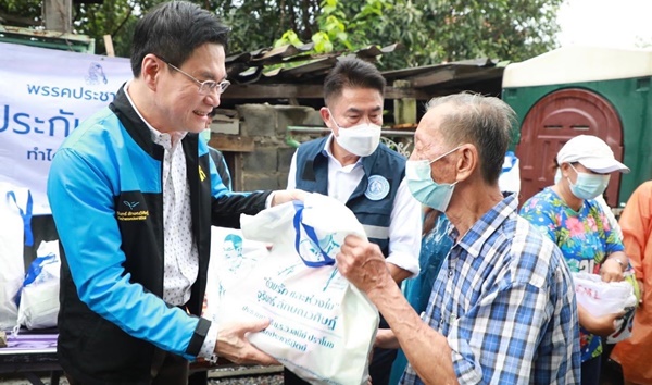 “จุรินทร์” ช่วยน้ำท่วม สั่งประสานลดราคาสินค้าวัสดุก่อสร้างและอุปกรณ์ซ่อมแซมบ้าน