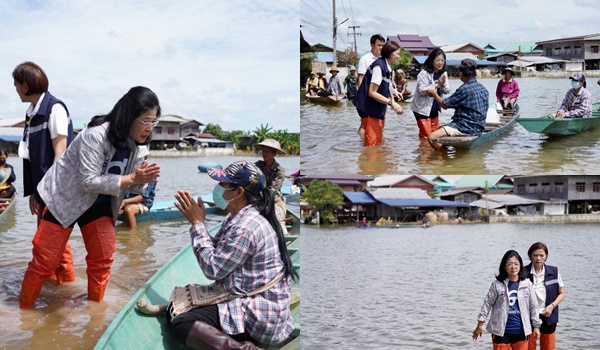 “สุดารัตน์” ลุยน้ำท่วมอีสานต่อเนื่อง จี้รัฐเร่งเยียวยาครัวเรือนละ 10,000 บาท